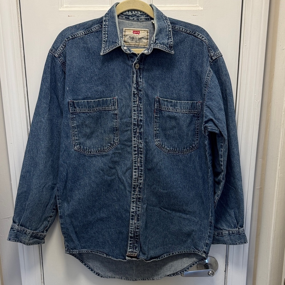 Vintage Levi's Men's Dark Blue Shirt Jacket